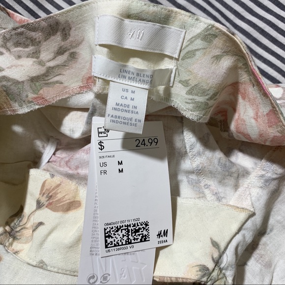 NWT Floral Puff Sleeve Sweetheart Neckline WOMENS Linen Shirt H&M - Picture 2 of 4